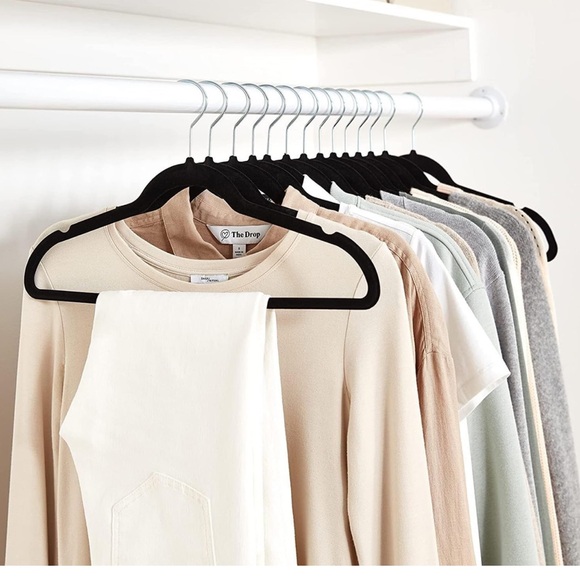 Slim Velvet NonSlip Space Saving Suit Clothes Hangers for Closet Organization 25 - Picture 2 of 4